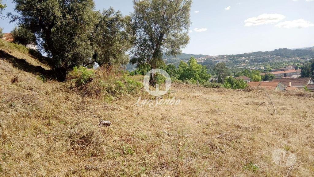 Terrenos Guimarães - Fotos para Guimaraes-Fantástico lote para moradia (245-T-01602)