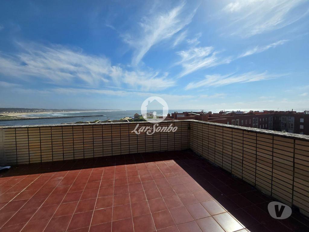Apartamentos a venda Vila do Conde - Fotos para Apartamento T3 com 2 terraços e G.F. p 4 carros junto a praia e