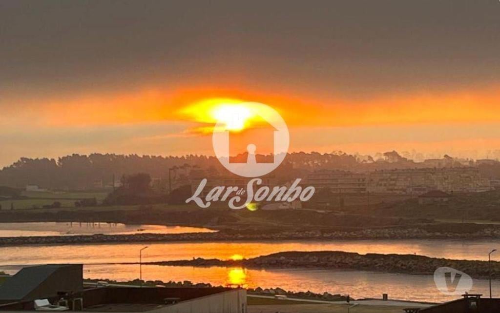 Apartamentos a venda Vila do Conde - Fotos para Apartamento T3 com 2 terraços e G.F. p 4 carros junto a praia e