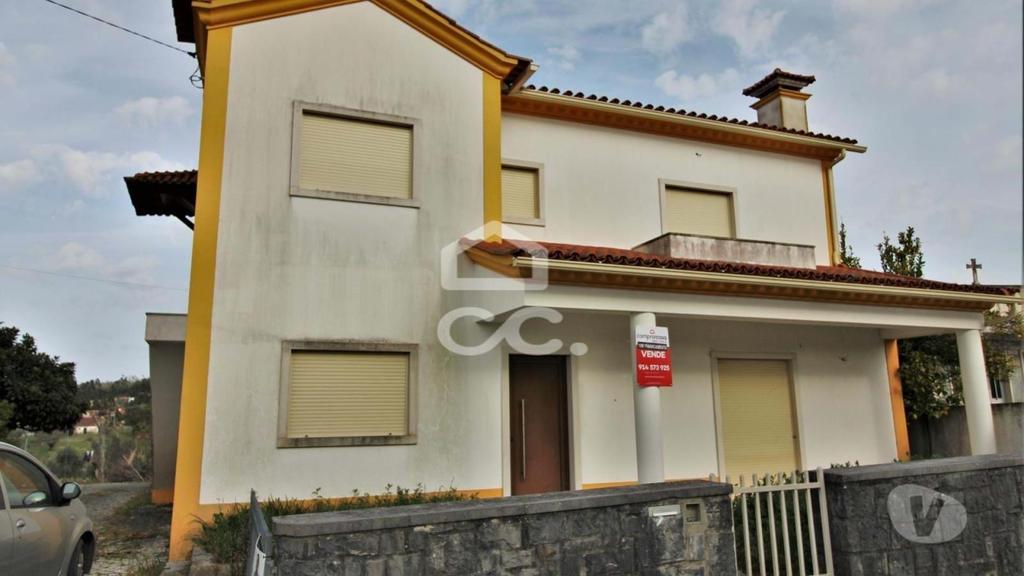 Apartamentos a venda Ansião - Fotos para Ansiao-Moradia T5 em Ansião (235 M 01253)