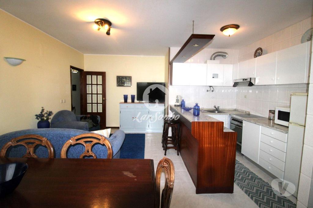 Apartamentos a venda Póvoa de Varzim - Fotos para Apartamento T1+1 com L.G. p 2 carros em 1º linha de PRAIA na