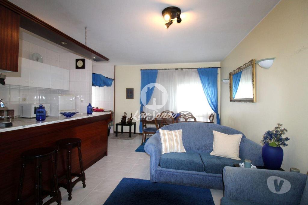 Apartamentos a venda Póvoa de Varzim - Fotos para Apartamento T1+1 com L.G. p 2 carros em 1º linha de PRAIA na