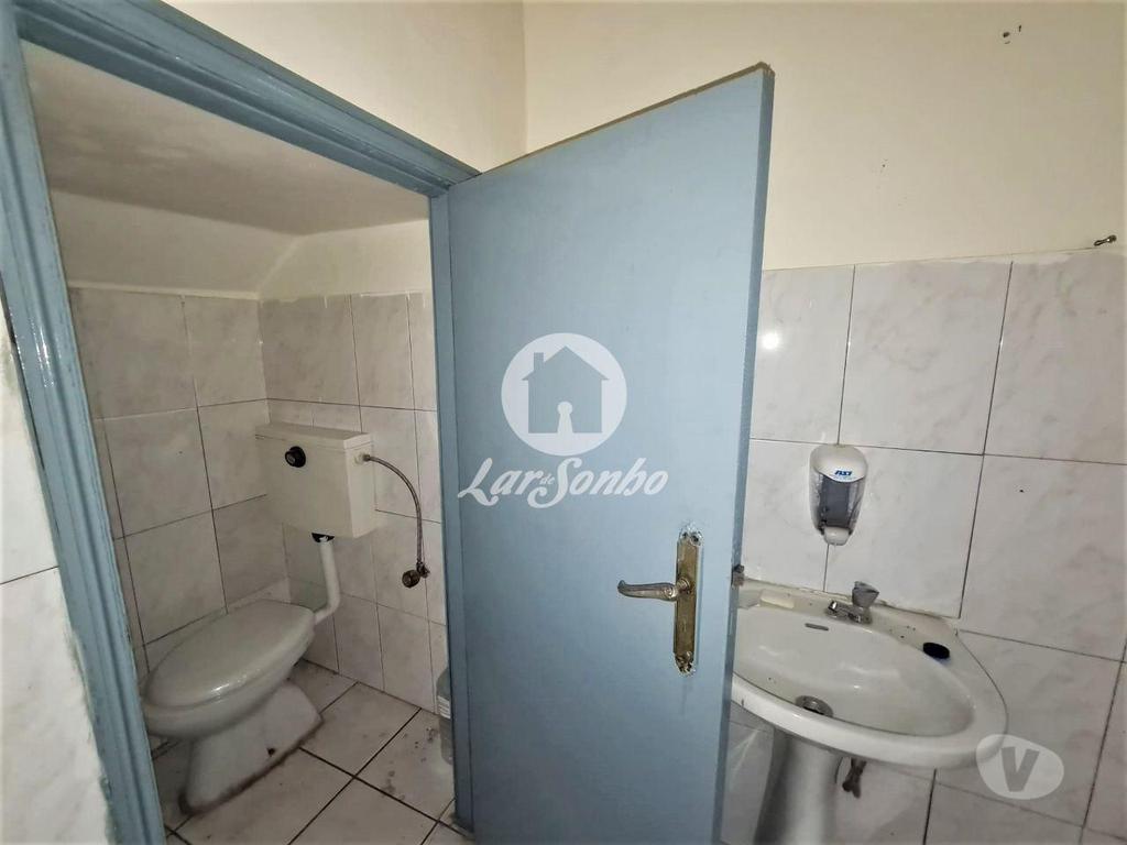 Comprar Loja Vila do Conde - Fotos para Loja com 95m2 p ARRENDAR em Vilar de Pinheiro - Vila do Conde