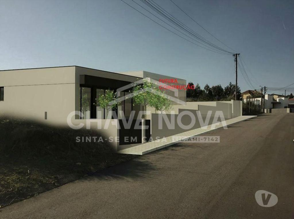 Apartamentos a venda Vila Nova de Gaia - Fotos para Moradia T3+1 Térrea em Vilar do Paraíso - NOVA (MAD 01943)