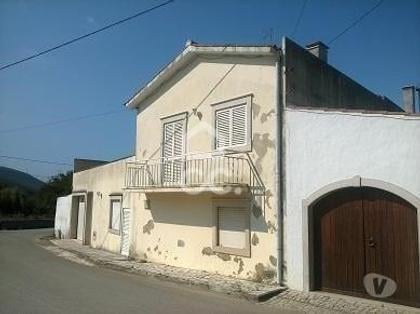 Apartamentos a venda - Fotos para Moradia T3 de dois pisos em Casal da Guerra (Benedita), inserida