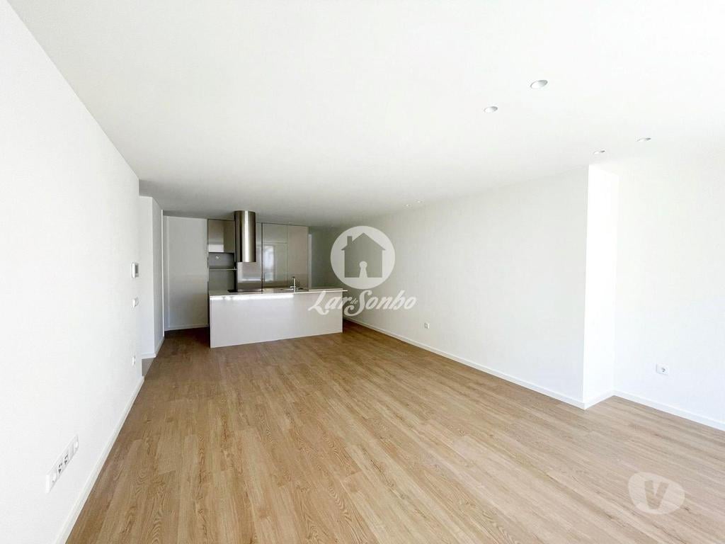 Imóveis para alugar Póvoa de Varzim - Fotos para Apartamento Remodelado no Centro da Póvoa de Varzim