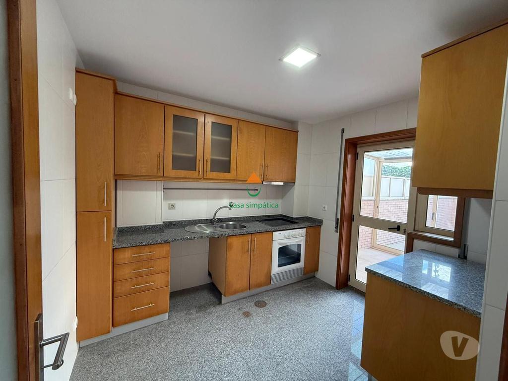Apartamentos a venda Porto - Fotos para Porto-T2 Ramalde - Porto (CS-661)