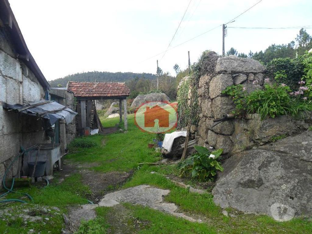 Terrenos Guimarães - Fotos para Guimaraes-Quinta (245-Q-00744)