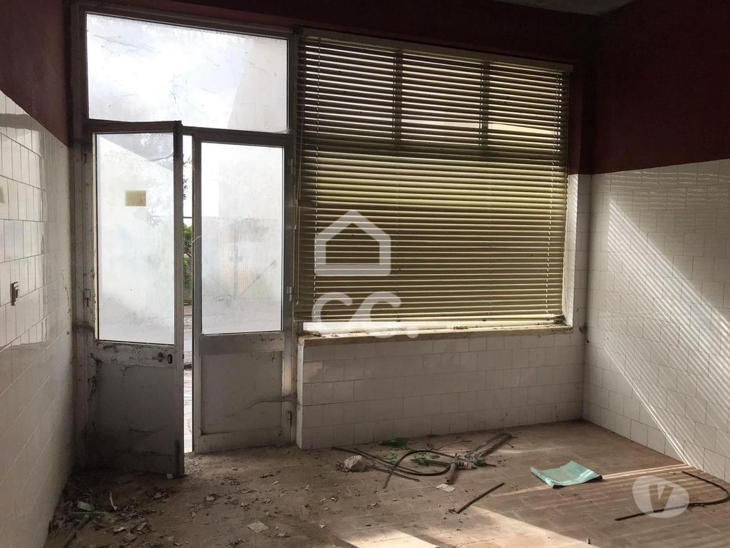 Comprar Loja Tomar - Fotos para Prédio em Construção - Excelente oportunidade