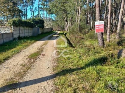 Terrenos a venda - Fotos para VENDE-SE--- Terreno com a área de 1905 m2 , com 51,50 m2 de