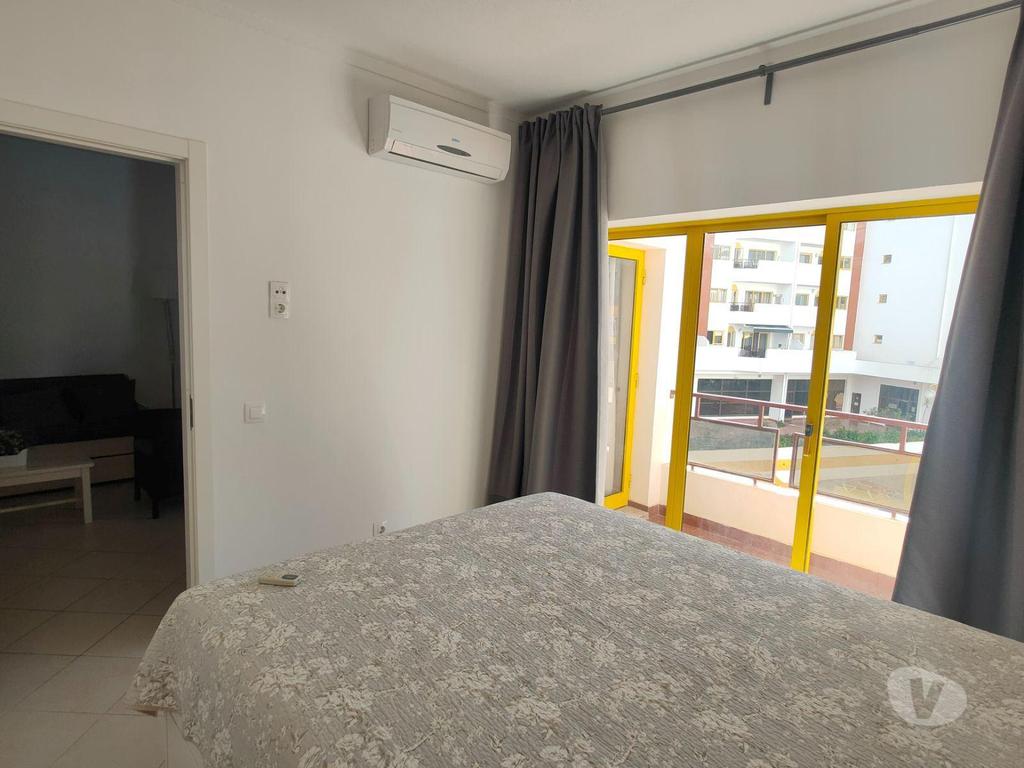 Apartamentos a venda Portimão - Fotos para T1 transformado em T2 Remodelado no Clube Praia da Rocha A 2