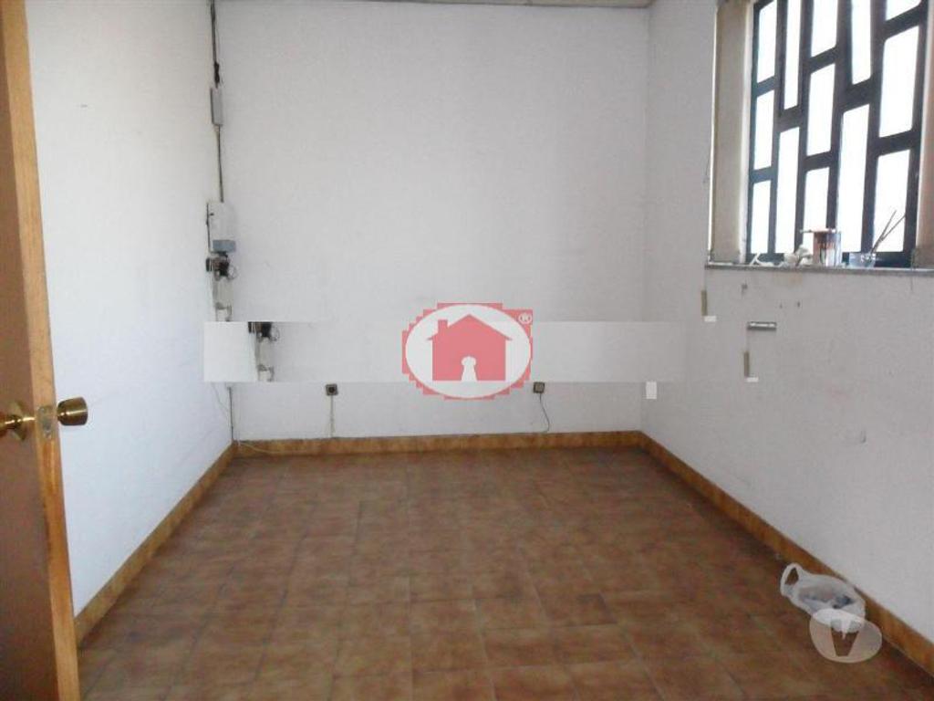 Comprar Loja Guimarães - Fotos para Pavilhão industrial