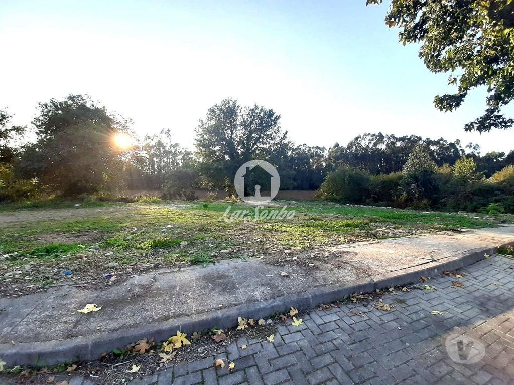 Terrenos Vila Nova de Famalicão - Fotos para Terreno plano para construção de moradia individual em Fradelos