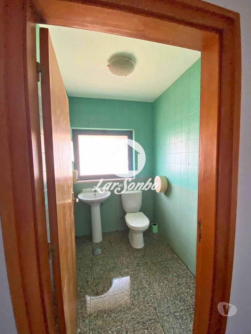 Comprar Loja Vila do Conde - Fotos para Loja espaço para comércio ou serviços em Vila do Conde