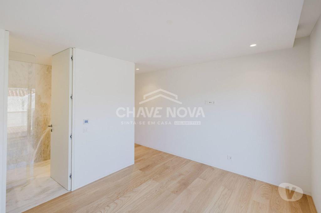 Imóveis para alugar Porto - Fotos para Arrendamento Apartamento T4 Novo - Foz do Douro - Porto