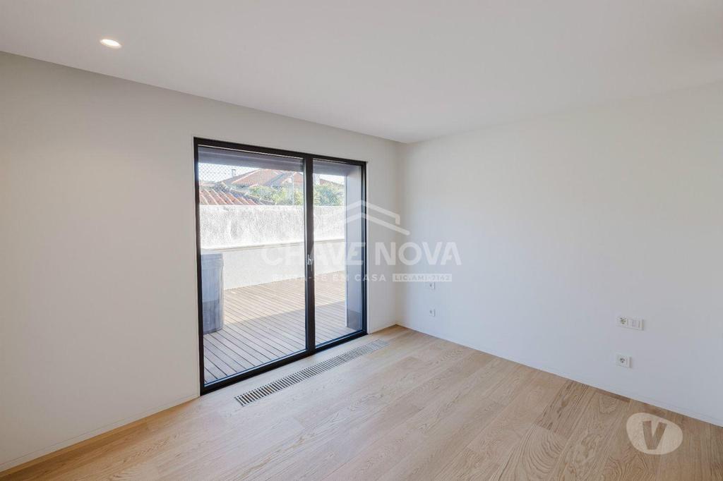 Imóveis para alugar Porto - Fotos para Arrendamento Apartamento T4 Novo - Foz do Douro - Porto