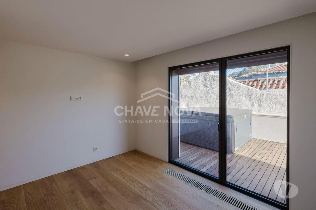 Imóveis para alugar Porto - Fotos para Arrendamento Apartamento T4 Novo - Foz do Douro - Porto