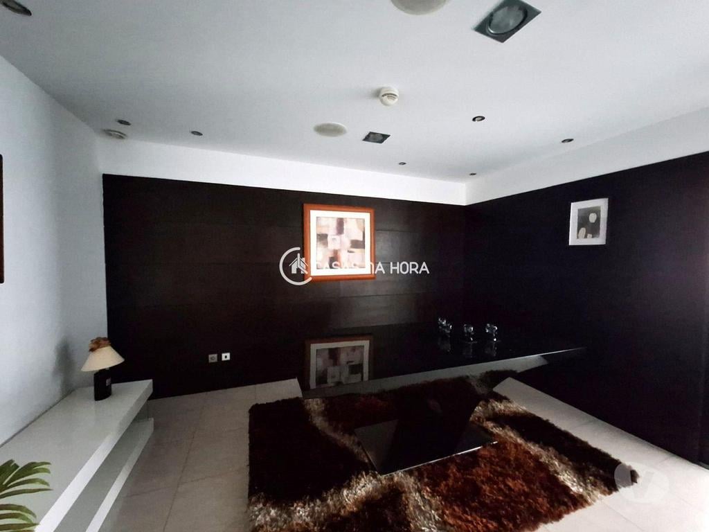 Aluguer Loja Viseu - Fotos para Escritório Mobilado e com Garagem - Centro da Cidade