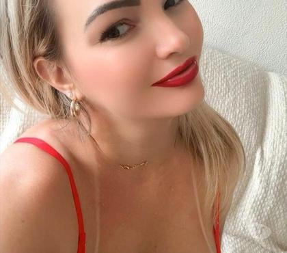 Convívio - Fotos para Beatriz loira encantadadora