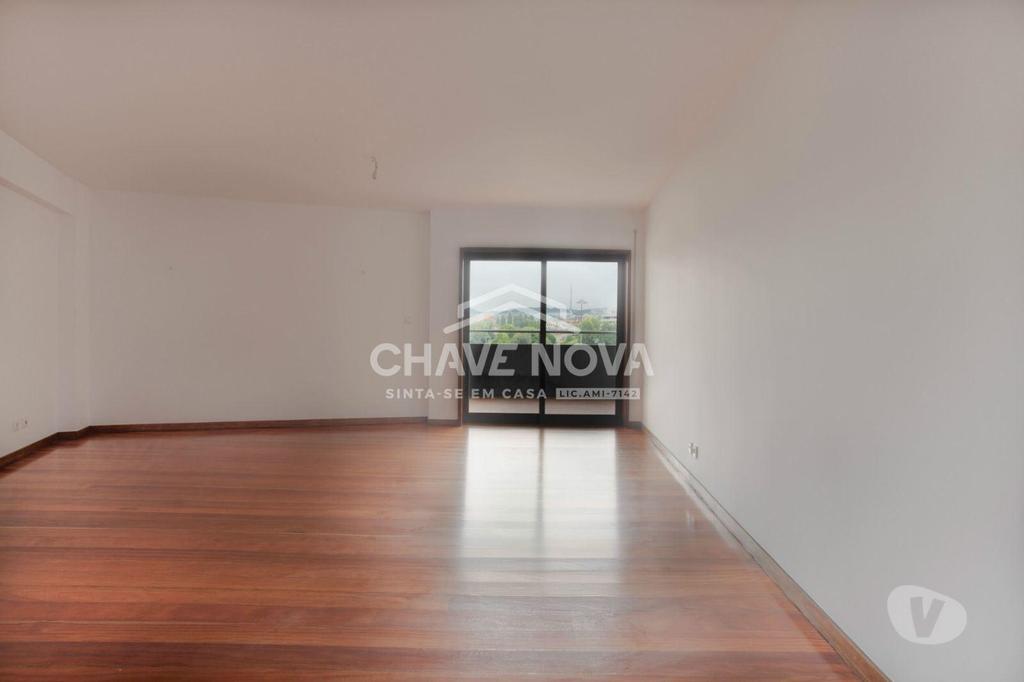 Apartamentos a venda Braga - Fotos para Braga-Apartamento T4 Braga (BRG 00141)