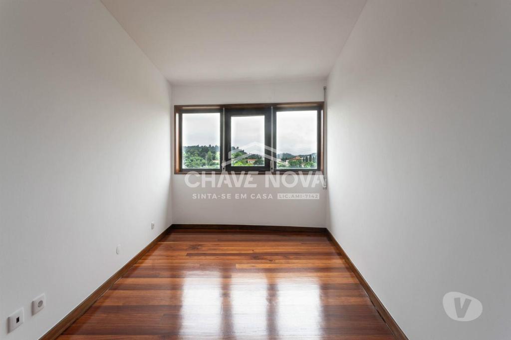 Apartamentos a venda Braga - Fotos para Braga-Apartamento T4 Braga (BRG 00141)