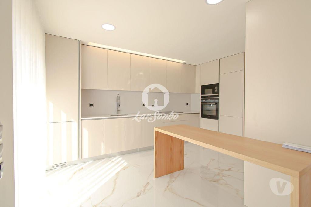 Apartamentos a venda Póvoa de Varzim - Fotos para Penthouse T4+T1, terraço de 90m2 e garagem p 2 carros a 4min.