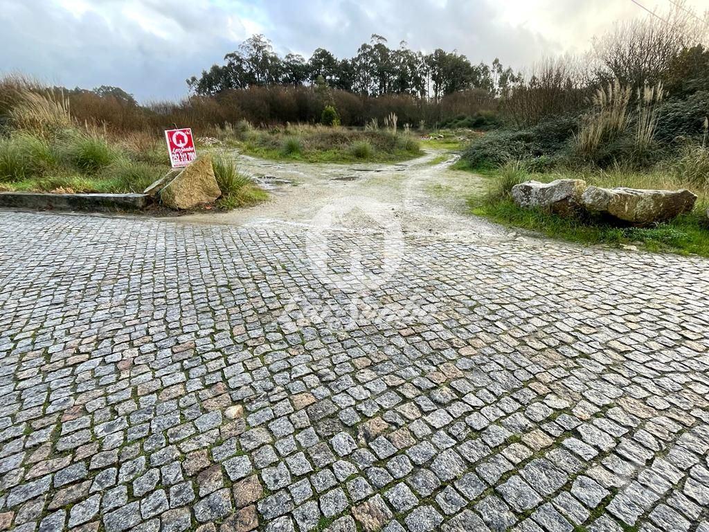 Terrenos Vila do Conde - Fotos para Terreno com 29.897,00m2 no centro de Macieira da Maia