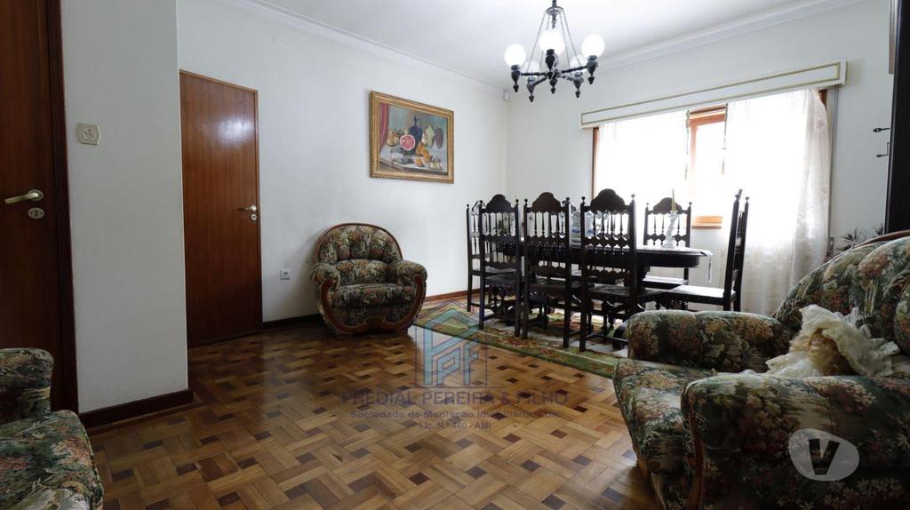 Apartamentos a venda Gondomar - Fotos para Gondomar-Moradia Térrea - Baguim Monte Próx.Igreja (MO1304)