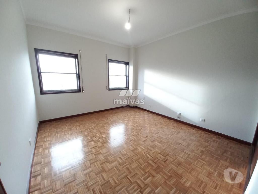 Imóveis para alugar Braga - Fotos para Apartamento T4 para arrendamento no Centro de Braga!