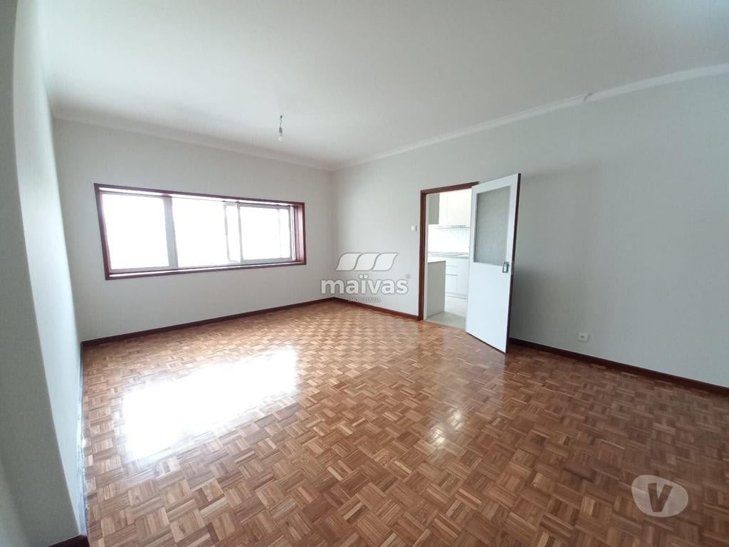 Imóveis para alugar Braga - Fotos para Apartamento T4 para arrendamento no Centro de Braga!