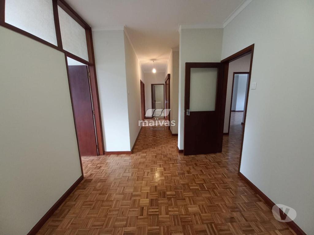 Imóveis para alugar Braga - Fotos para Apartamento T4 para arrendamento no Centro de Braga!