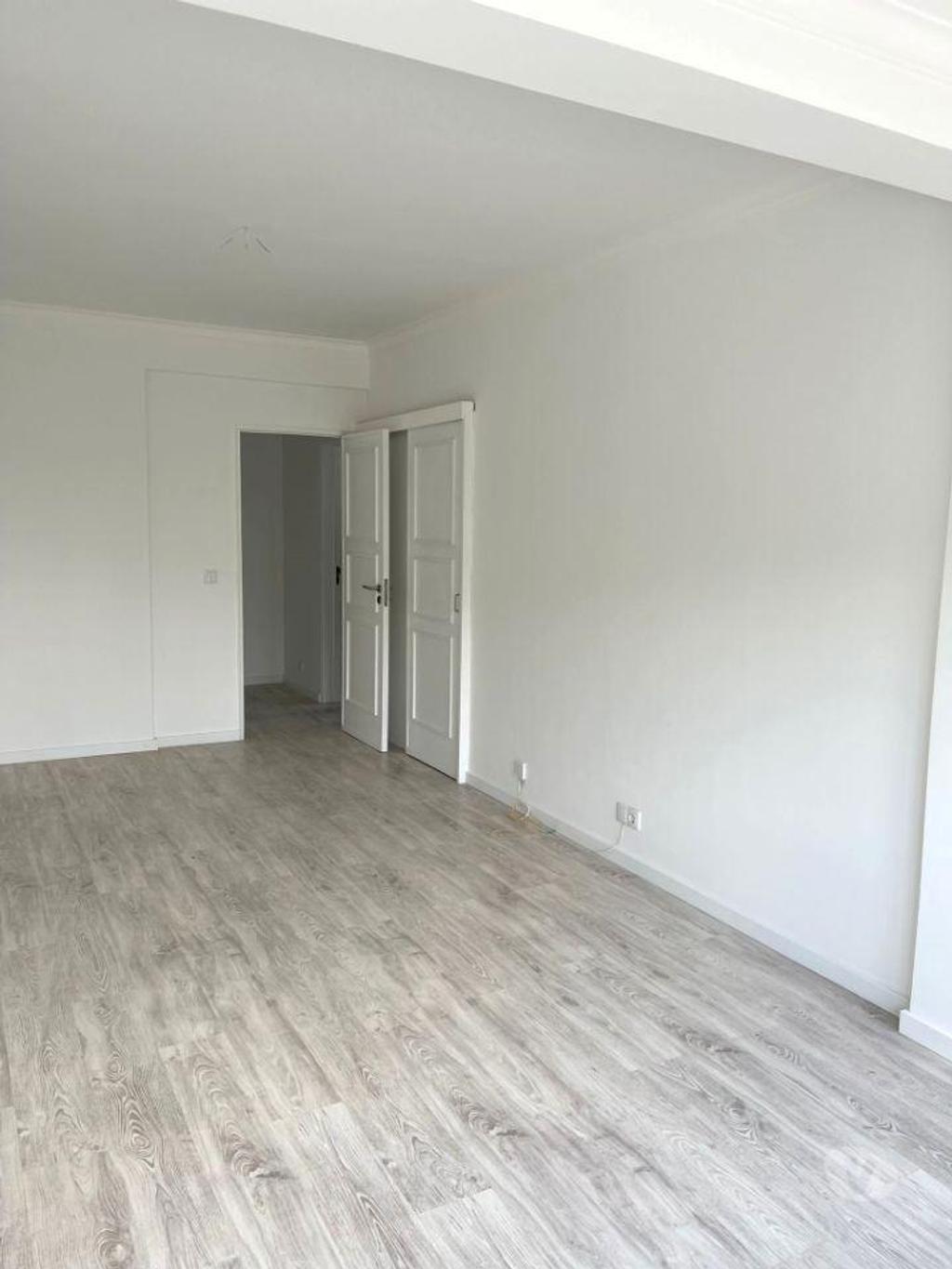 Imóveis para alugar Cascais - Fotos para T1 Remodelado, com arrecadação - S. Joao Estoril