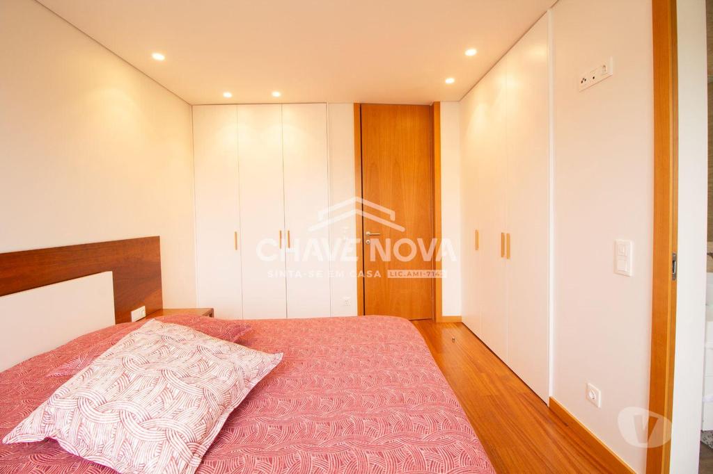 Apartamentos a venda Vila Nova de Gaia - Fotos para Apartamento T2+1 Como Novo c Garagem Box em Canidelo (GN 02107)