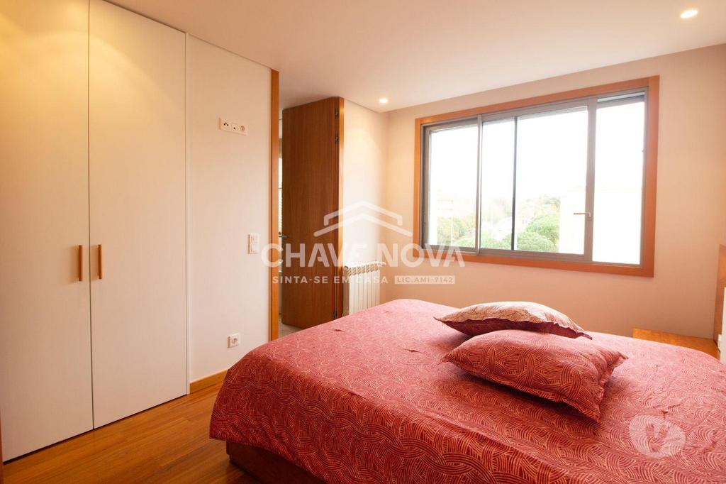 Apartamentos a venda Vila Nova de Gaia - Fotos para Apartamento T2+1 Como Novo c Garagem Box em Canidelo (GN 02107)