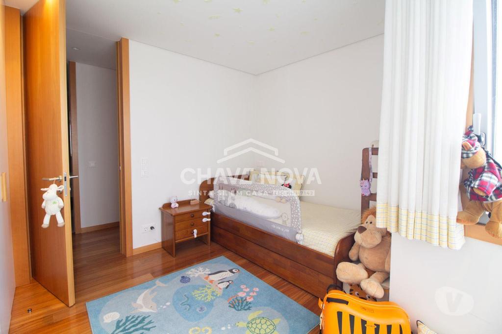 Apartamentos a venda Vila Nova de Gaia - Fotos para Apartamento T2+1 Como Novo c Garagem Box em Canidelo (GN 02107)