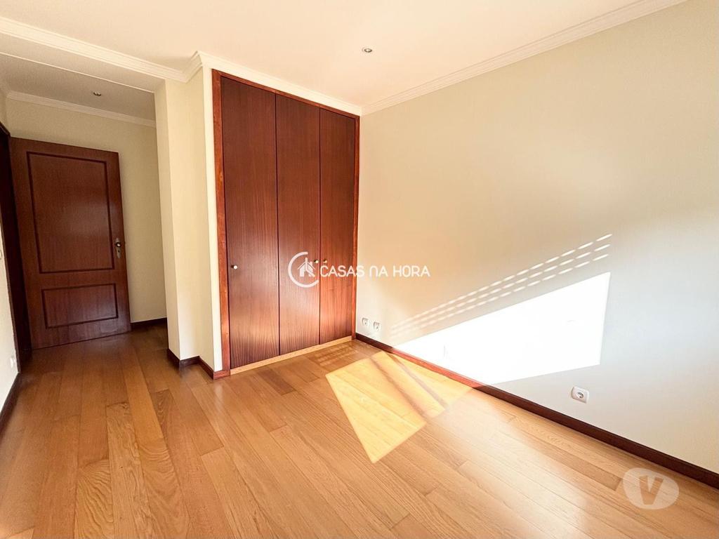 Apartamentos a venda Vila Nova de Gaia - Fotos para Apartamento T2 com lugar de garagem em Oliveira do Douro, Vila