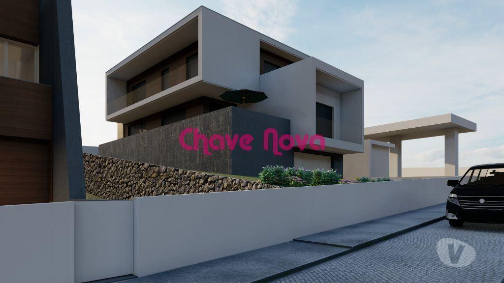 Apartamentos a venda Oliveira de Azeméis - Fotos para Moradia Isolada T4 Oliveira de Azeméis (SMF 02821)