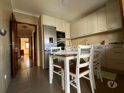 Casas para vender - Fotos para Vila-nova-de-gaia-Moradia em Banda V3 em Canidelo (GN 02109)