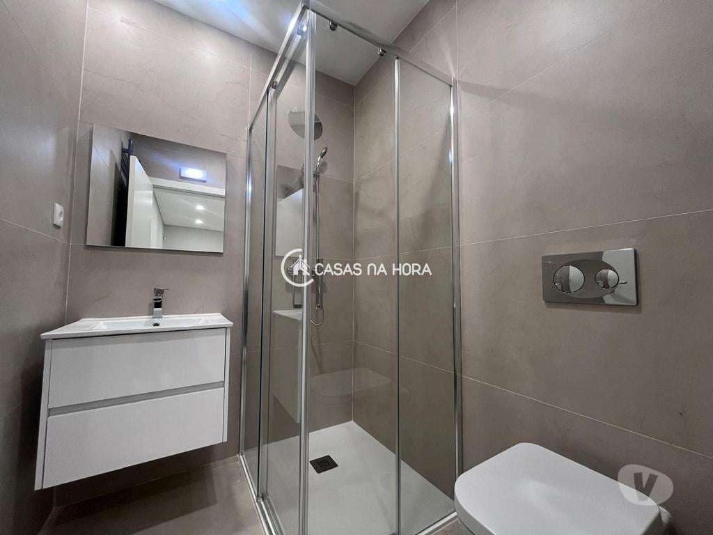 Comprar Loja Viseu - Fotos para Atelier com Terraço e kitchenette Equipada - Viseu