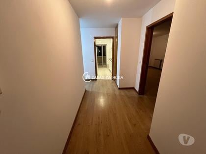 Imóveis para venda - Fotos para Apartamento T2 com Varanda em Santo Ovídeo Vila Nova de Gaia
