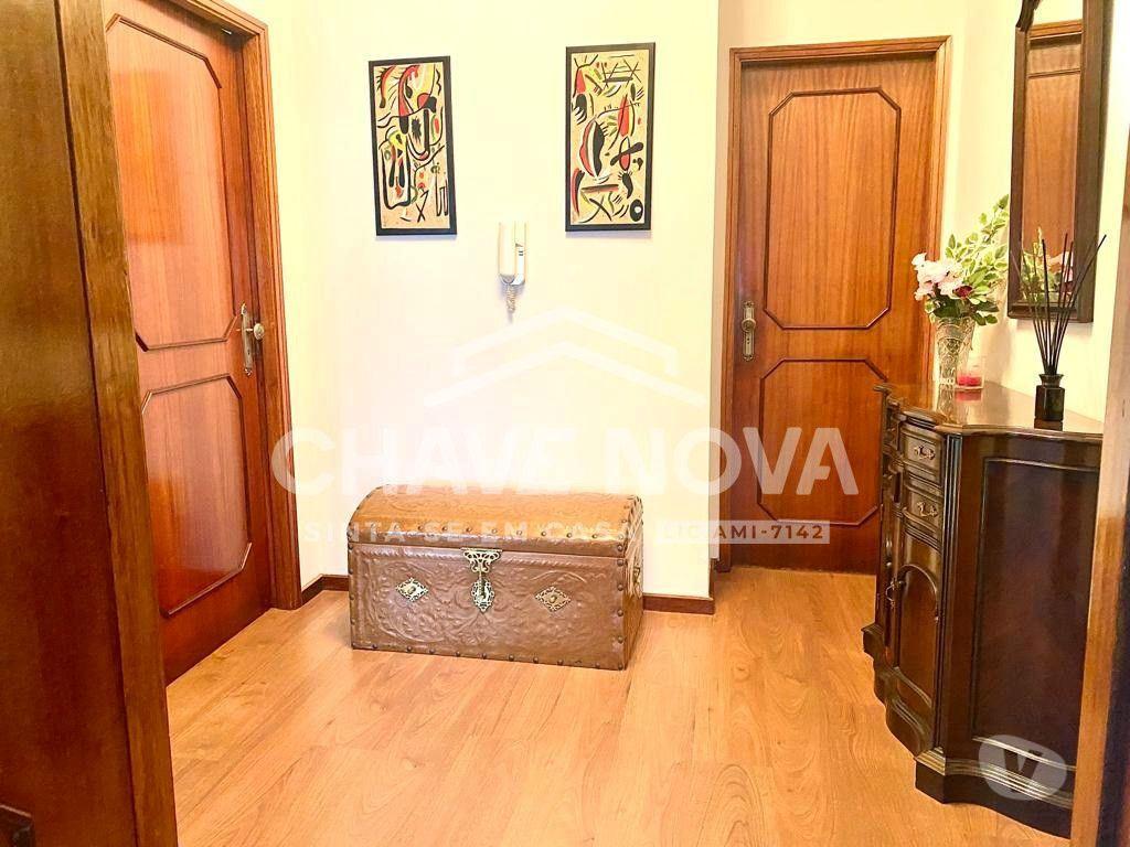 Apartamentos a venda Vila Nova de Gaia - Fotos para Moradia T5 Isolada no centro de Valadares (MAD 01944)