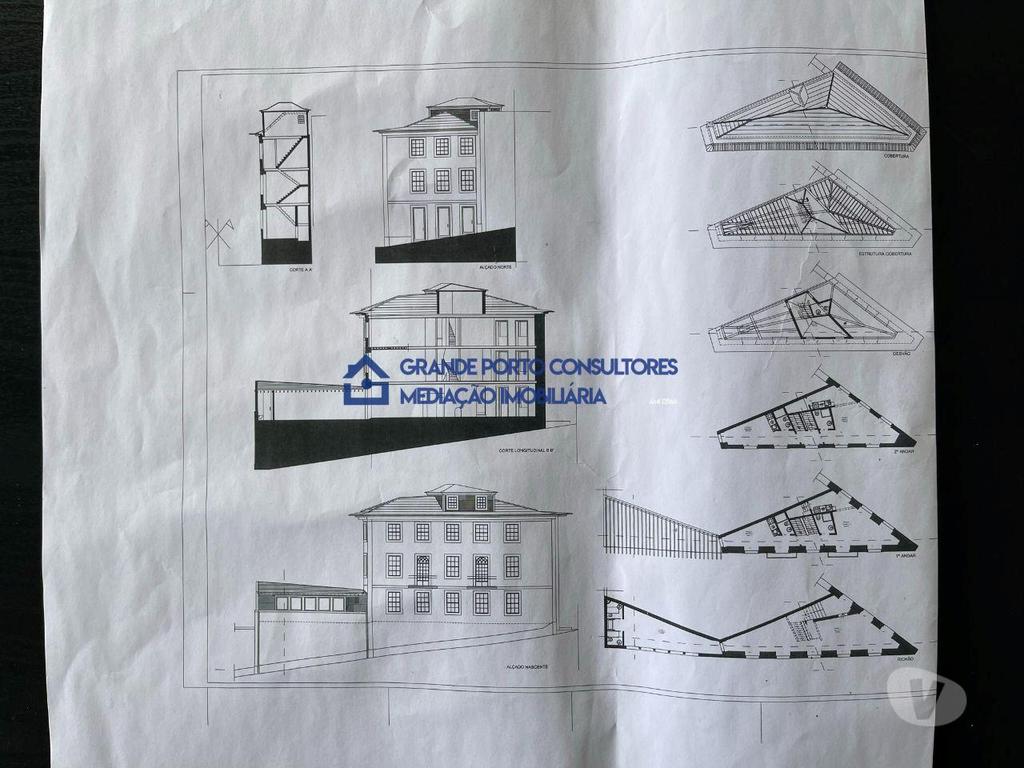 Comprar Loja Porto - Fotos para Prédio Zona Histórica Porto - Clérigos