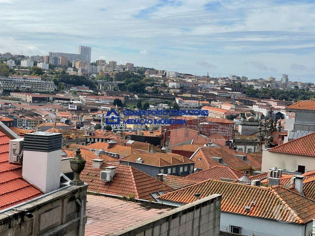 Comprar Loja Porto - Fotos para Loja Estabelecimento dá pra restauração - Zona Histórica...