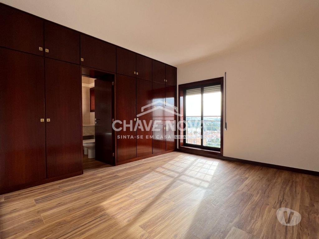 Apartamentos a venda Vila Nova de Gaia - Fotos para Apartamento T3 c Lugar de Garagem em Mafamude (750m da Estação
