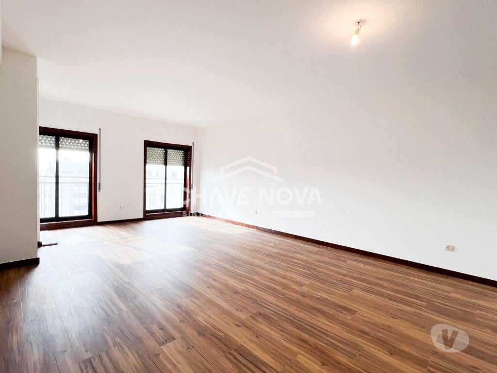 Apartamentos a venda Vila Nova de Gaia - Fotos para Apartamento T3 c Lugar de Garagem em Mafamude (750m da Estação