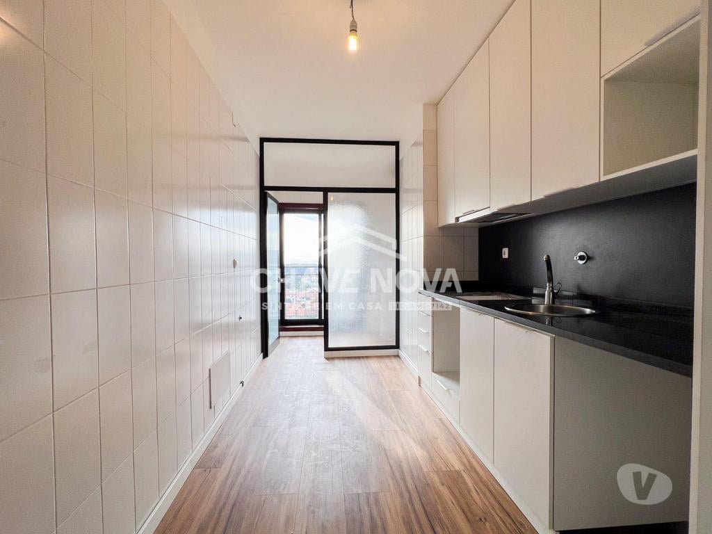 Apartamentos a venda Vila Nova de Gaia - Fotos para Apartamento T3 c Lugar de Garagem em Mafamude (750m da Estação