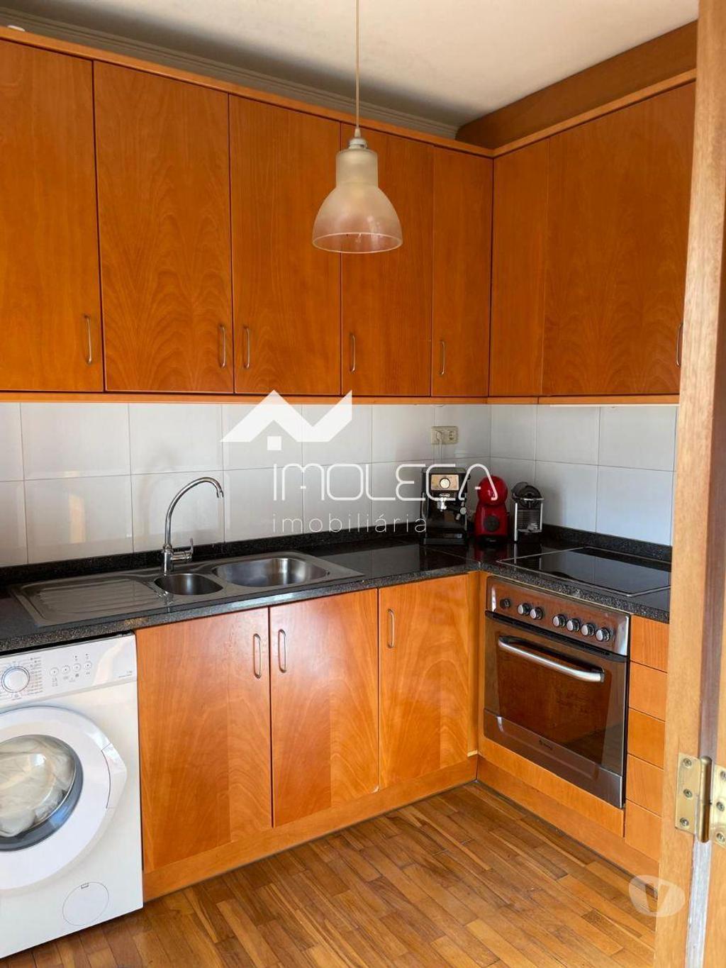 Apartamentos a venda Matosinhos - Fotos para T1 com varanda ao Centro da Cidade - Leça da Palmeira (A 01900)