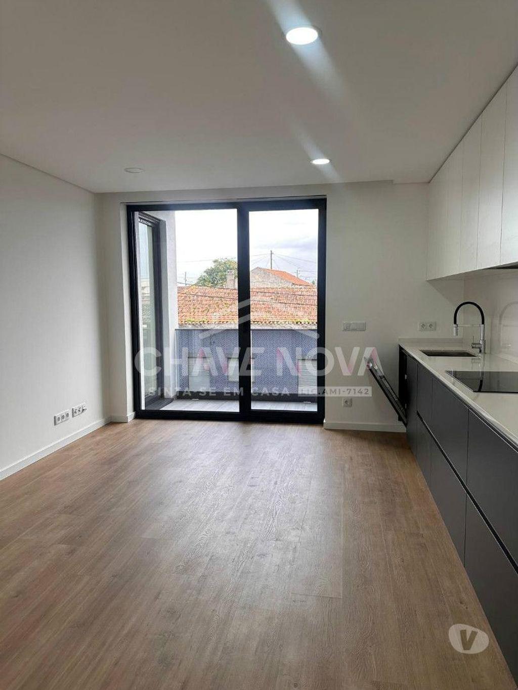 Apartamentos a venda Aveiro - Fotos para Aveiro-Apartamento T1 Novo e Moderno em Aveiro (AVR 00604)