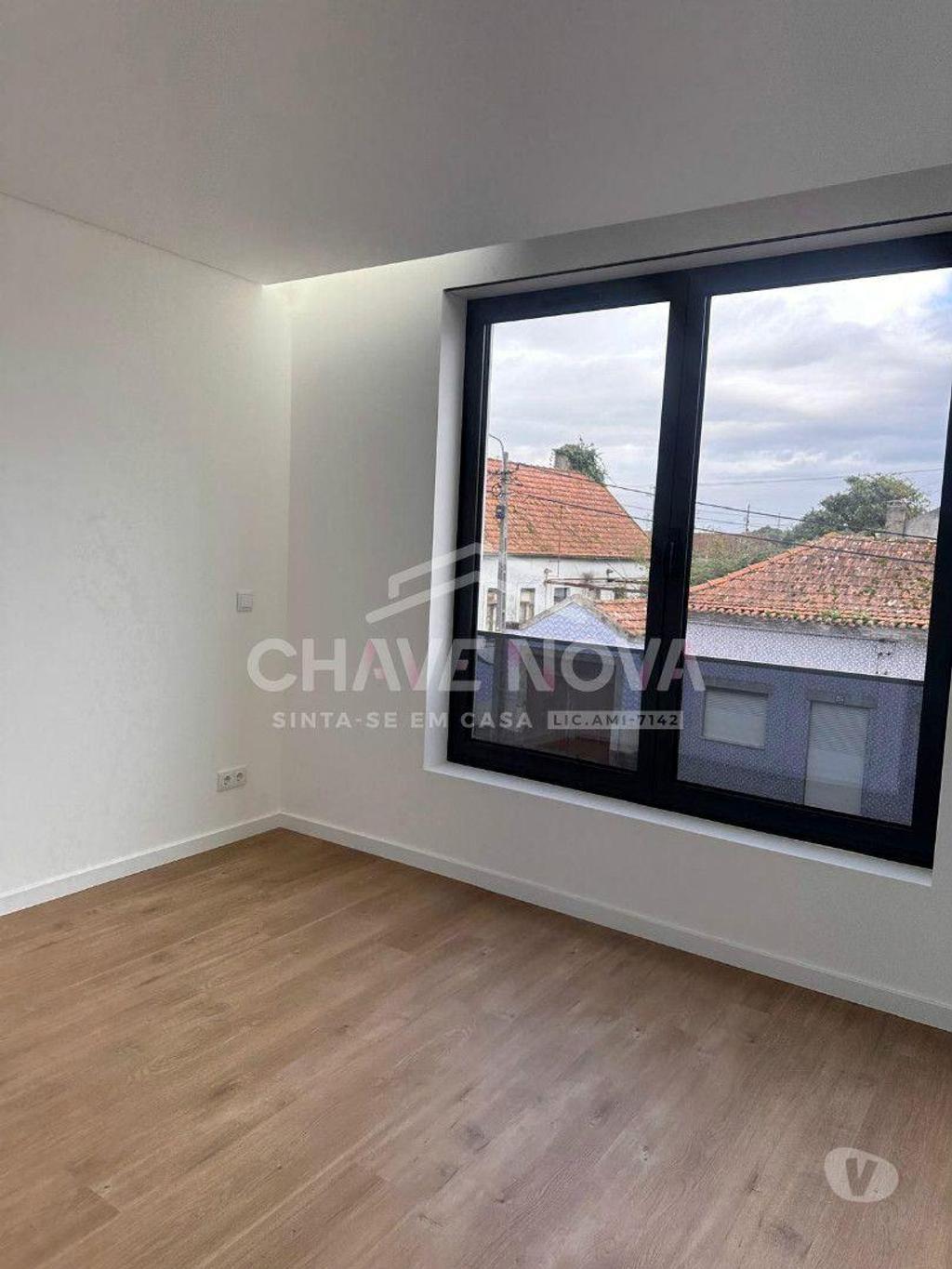 Apartamentos a venda Aveiro - Fotos para Aveiro-Apartamento T1 Novo e Moderno em Aveiro (AVR 00604)