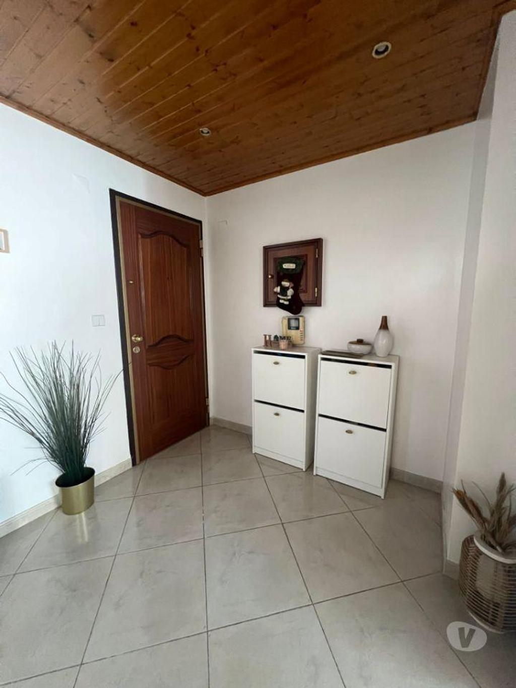 Imóveis para alugar Sintra - Fotos para RD120 T1 em São Marcos, cozinha equipada, excelentes áreas